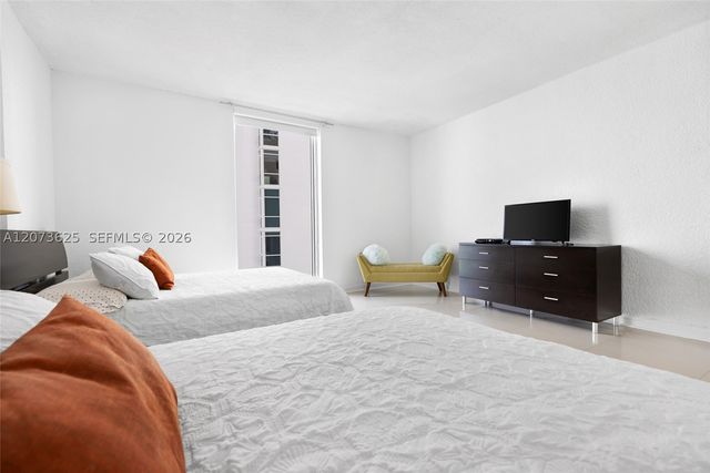 4001 S Ocean Dr 15P, Hollywood, FL 33019