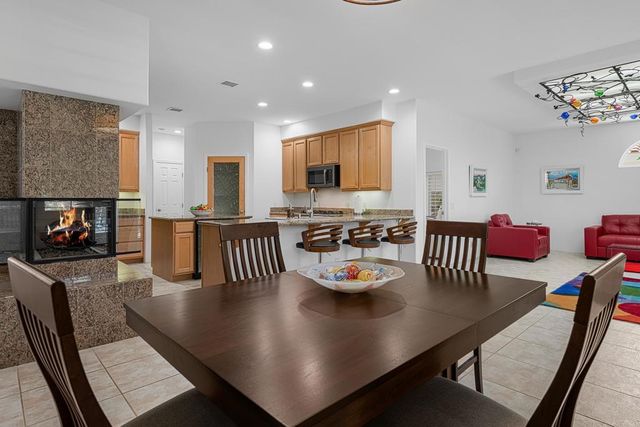 1681 Ponderosa Way, Palm Springs, CA 92264