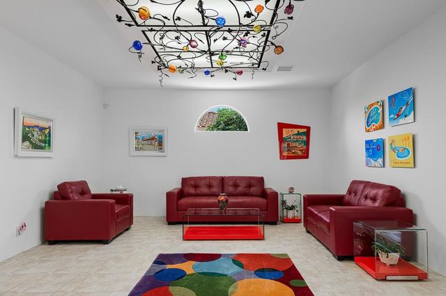 1681 Ponderosa Way, Palm Springs, CA 92264