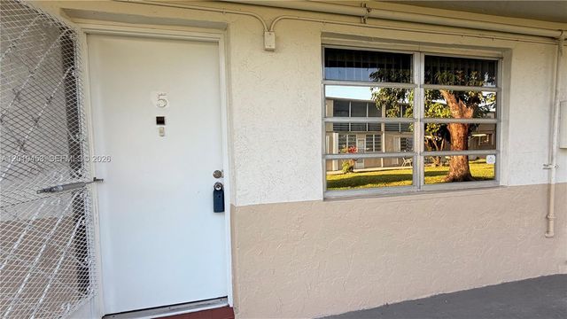 20230 NE 2nd Ave U5, Miami Gardens, FL 33179