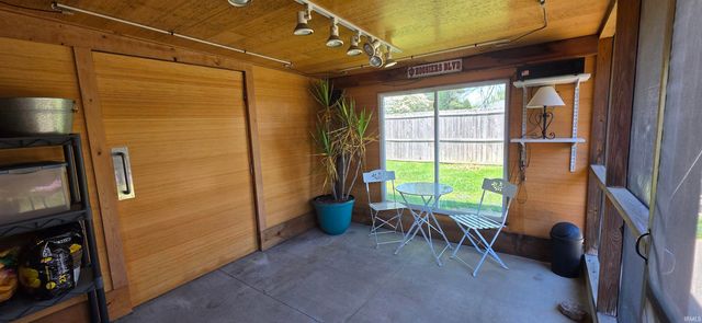 904 N Lincoln Park Drive, Evansville, IN 47711