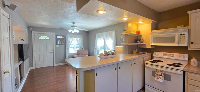 904 N Lincoln Park Drive, Evansville, IN 47711