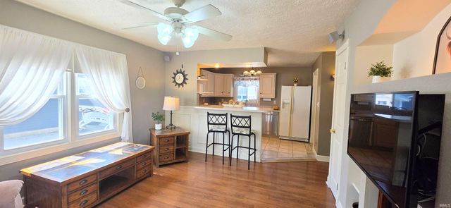 904 N Lincoln Park Drive, Evansville, IN 47711