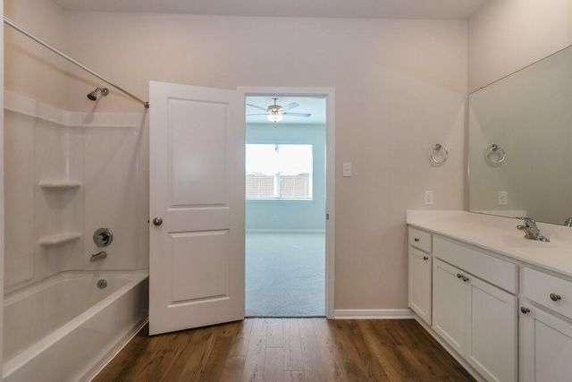 405 Sunny Highlands Drive, Katy, TX 77493