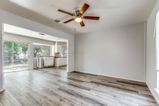 827 Spring Park, San Antonio, TX 78227