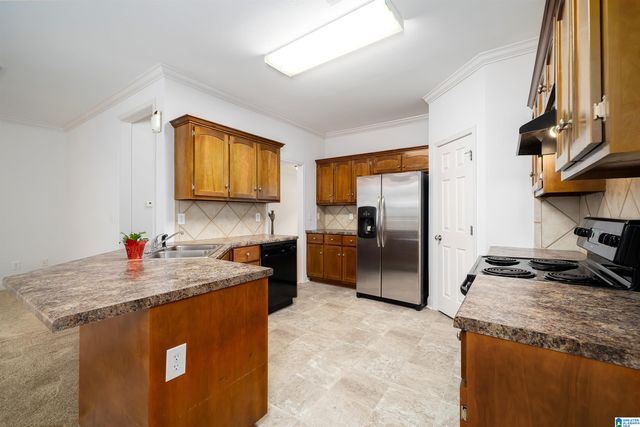 582 HACKBERRY RIDGE TRACE, Birmingham, AL 35226