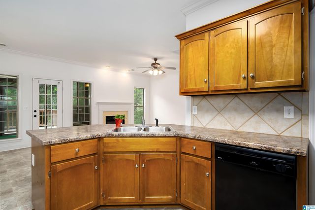 582 HACKBERRY RIDGE TRACE, Birmingham, AL 35226