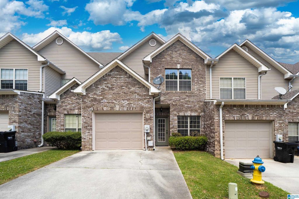 582 HACKBERRY RIDGE TRACE, Birmingham, AL 35226