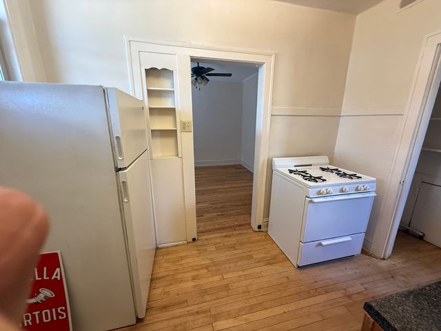 7437 Randolph Street B, Forest Park, IL 60130