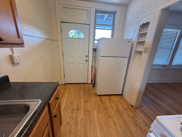 7437 Randolph Street B, Forest Park, IL 60130