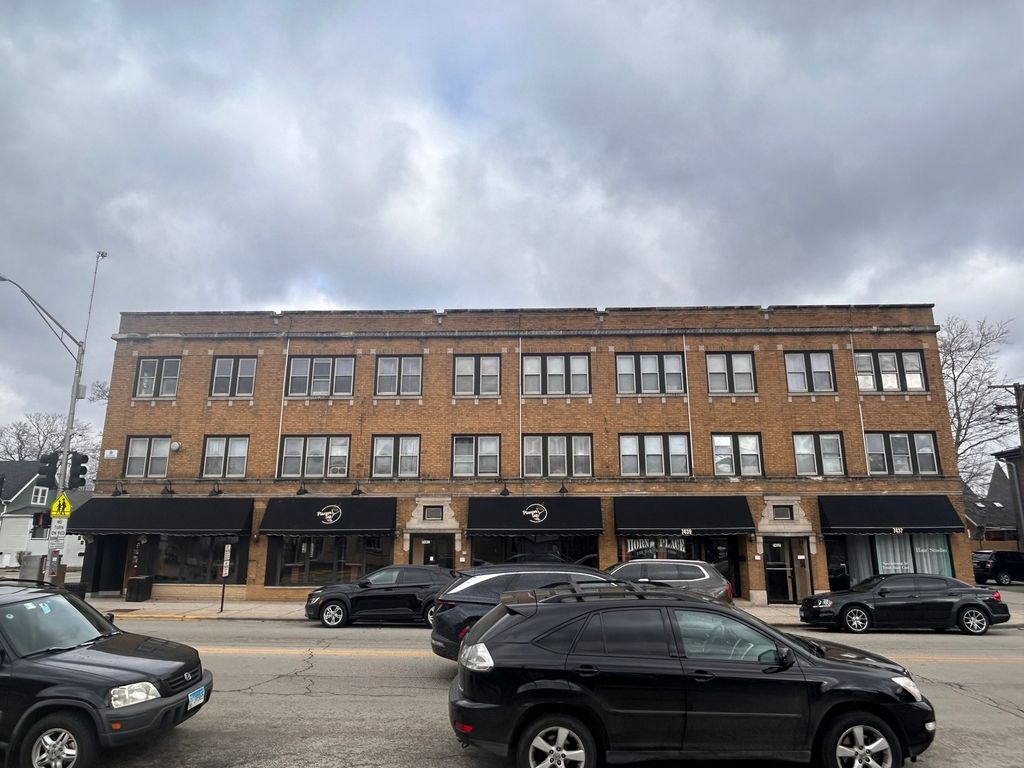 7437 Randolph Street B, Forest Park, IL 60130