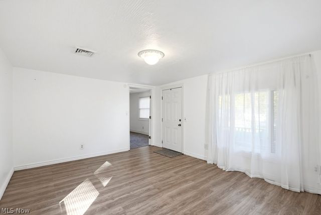 2456 Delaware Avenue, Akron, OH 44312