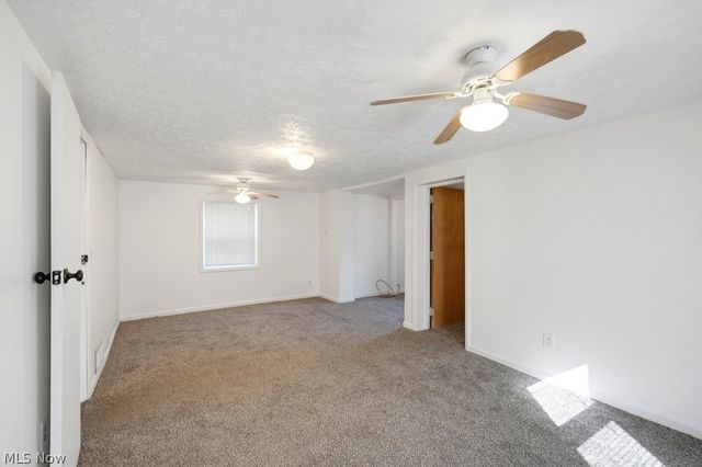 2456 Delaware Avenue, Akron, OH 44312