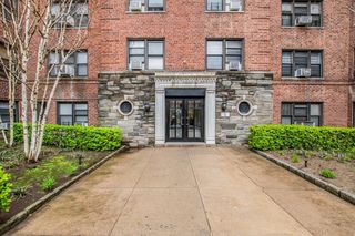 1 Fisher Drive 321, Mount Vernon, NY 10552