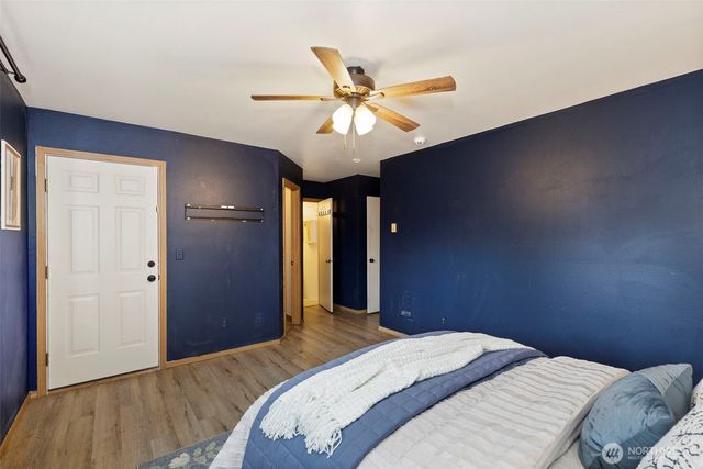 421 NE Cutlass Way, Belfair, WA 98528