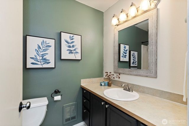 421 NE Cutlass Way, Belfair, WA 98528