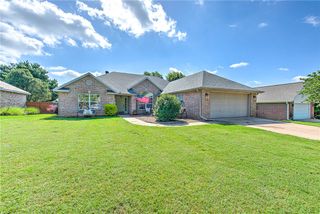 215 Shane Drive, Centerton, AR 72719