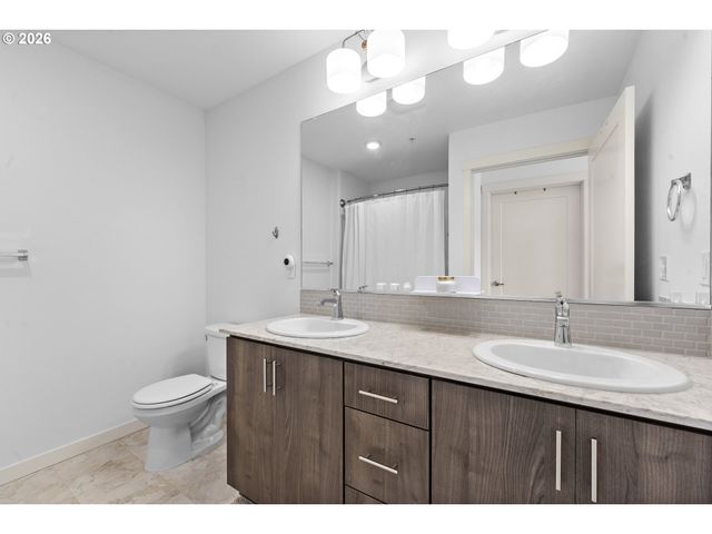 17137 Sw APPLEDALE Rd, Beaverton, OR 97007