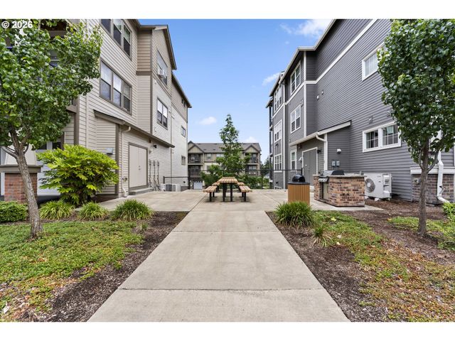 17137 Sw APPLEDALE Rd, Beaverton, OR 97007