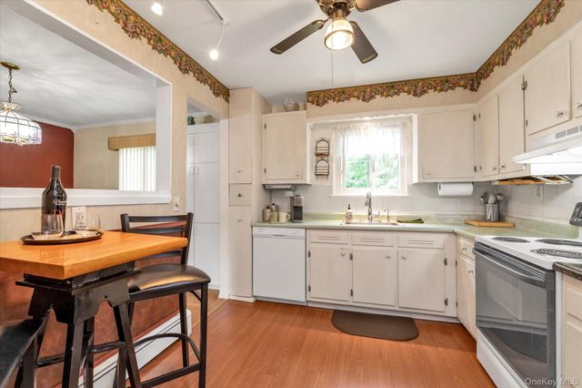 111 Woodland Avenue, Central Islip, NY 11722