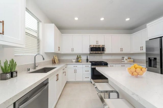 1532 Painted Cave, Chula Vista, CA 91913