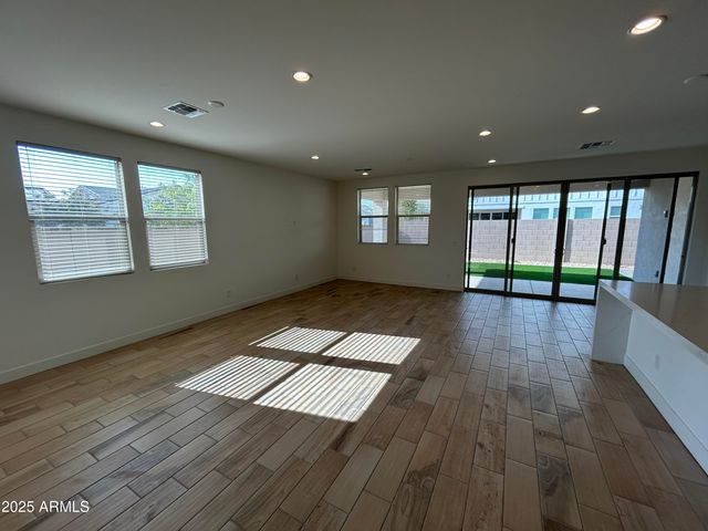 11806 N LOMA LINDA Street, Surprise, AZ 85388