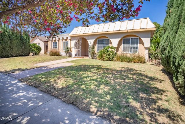 7511 Shoup Avenue, Los Angeles, CA 91307