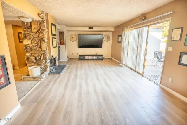 7511 Shoup Avenue, Los Angeles, CA 91307