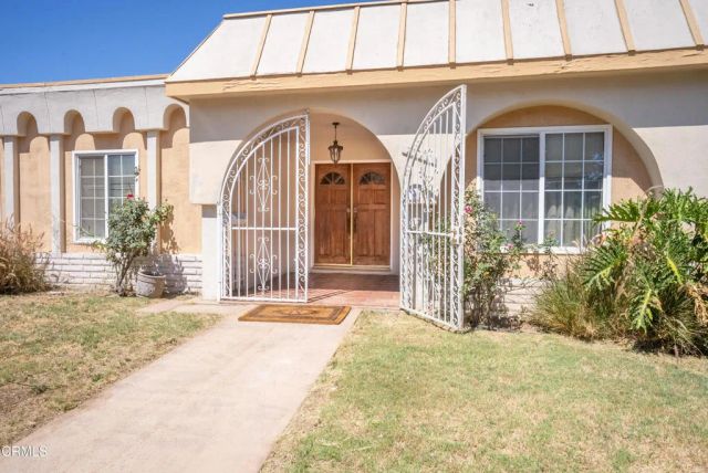 7511 Shoup Avenue, Los Angeles, CA 91307