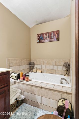 63 Farmview Ln, Leitchfield, KY 42754