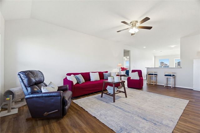 717 NW 69th Avenue, Bentonville, AR 72713