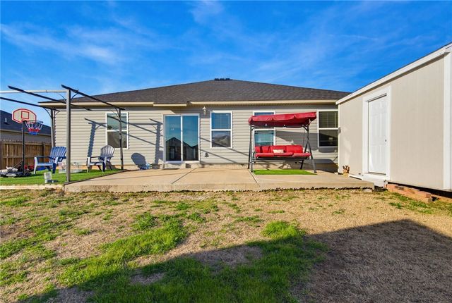 717 NW 69th Avenue, Bentonville, AR 72713