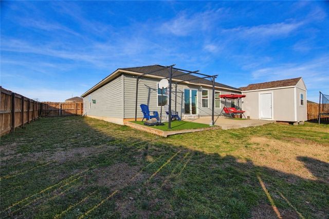 717 NW 69th Avenue, Bentonville, AR 72713