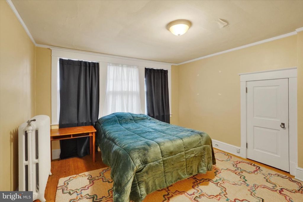 Image 16 of property listing at 16 N KEESEY ST, York, PA 17402