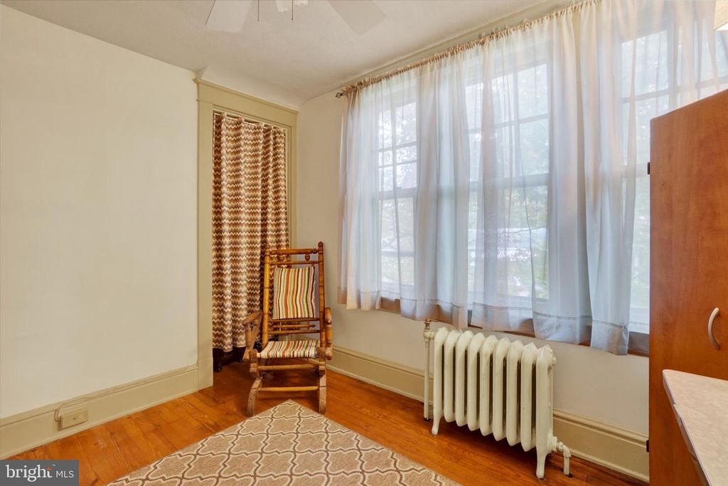 Image 20 of property listing at 16 N KEESEY ST, York, PA 17402