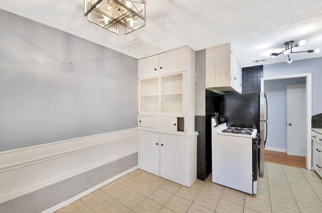 1751 N Payne, Wichita, KS 67203