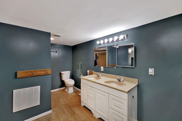 1751 N Payne, Wichita, KS 67203