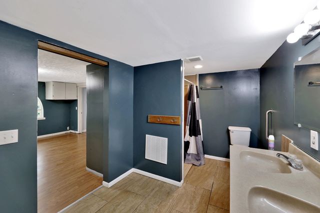 1751 N Payne, Wichita, KS 67203