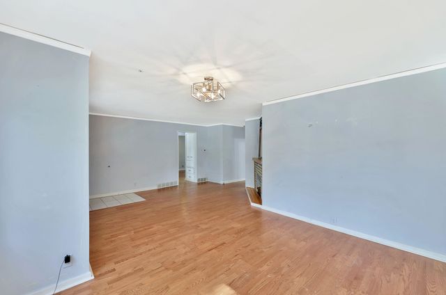 1751 N Payne, Wichita, KS 67203