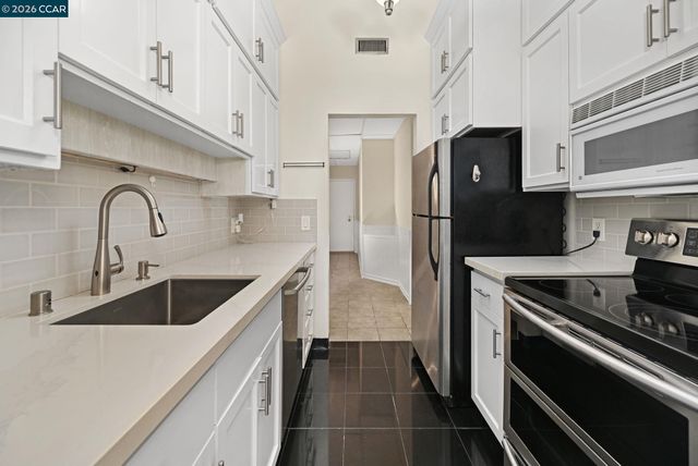 430 N Civic Dr 310, Walnut Creek, CA 94596