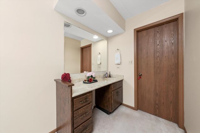 12615 S Central Avenue 207, Alsip, IL 60803