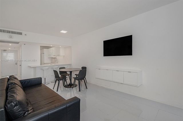 100 Lincoln Rd 519, Miami Beach, FL 33139