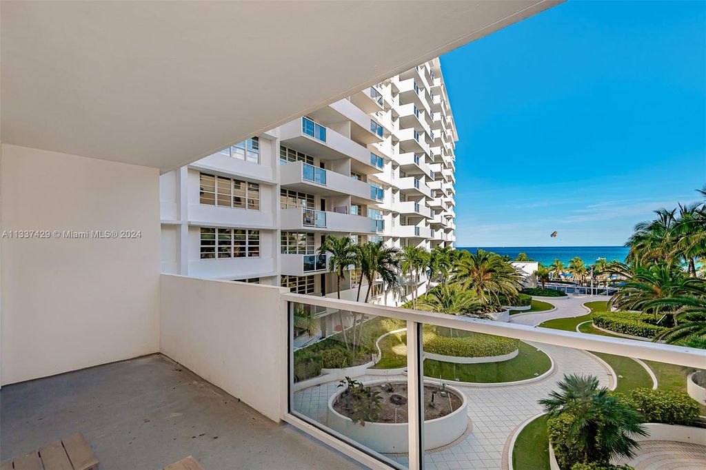 100 Lincoln Rd 519, Miami Beach, FL 33139
