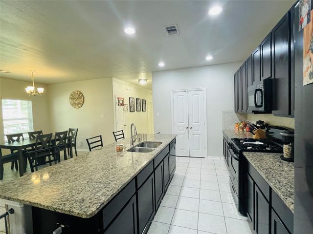 30565 Pleasant Oaks Drive, Magnolia, TX 77355