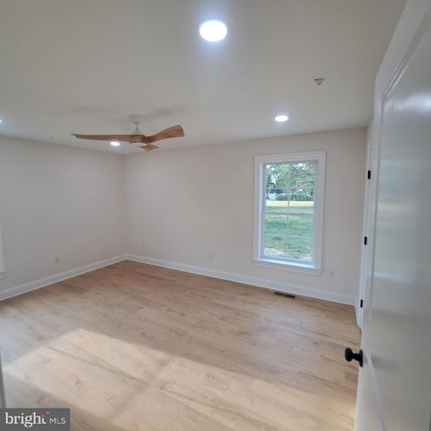 101 THOMPSON ST, Hurlock, MD 21643