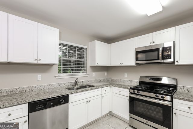 10993 Mansura Place, Hampton, GA 30228