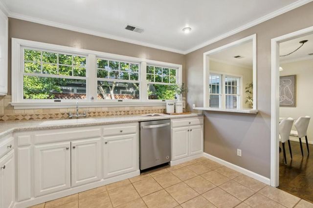 308 Hedge Road, Menlo Park, CA 94025