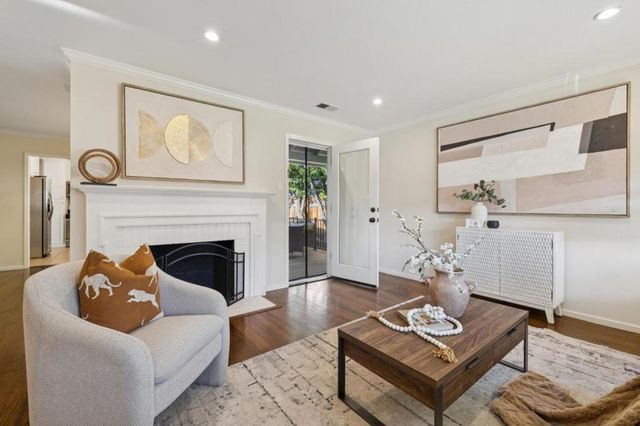 308 Hedge Road, Menlo Park, CA 94025