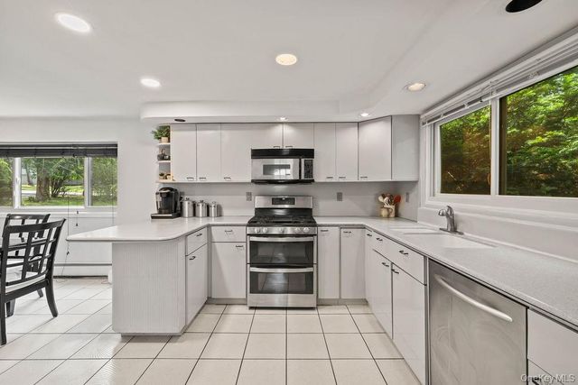 11 Buena Vista Road, Suffern, NY 10901