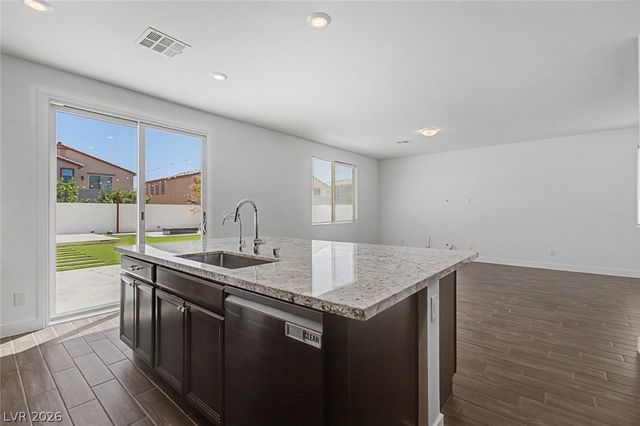 1013 Cliff Castle Avenue, North Las Vegas, NV 89081
